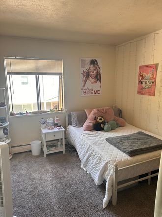 Bedroom - Goss Grove 2 story apartment