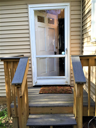 Private Entrance - Cozy Furnished Studio Apartment