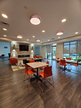lounge area - Perkins Square