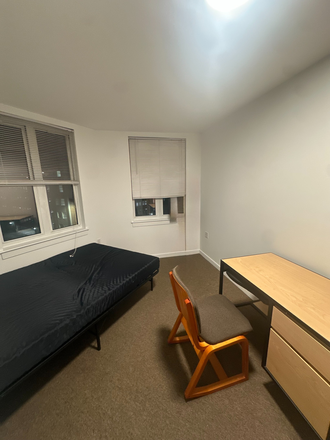Bedroom - South Campus Commons building 5