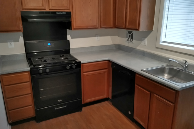 Kitchen - Spacious 2BR/1BA w/ Balcony Next to TU Shuttle Stop #100 Apartments