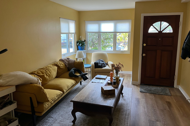 Front entrance & Living room - Three Bedroom Garden Apt near Cal, Ashby BART & Berkeley Bowl