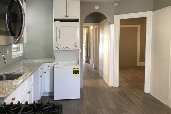 Kitchen - CHELSEA ST. 2 BED CONDO W/ LAUNDRY IN UNIT!