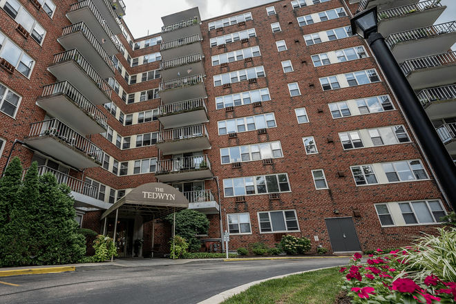 Photo - The Tedwyn Apartments