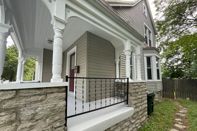 Exterior - 4BR Student Rental - Very Short Walk to XU - Short Drive to UC House