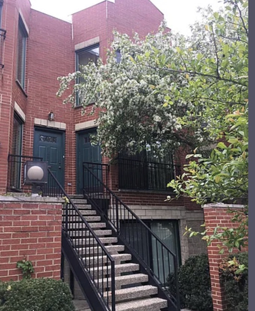 Front of Condo - Condo - Blocks from Medical Campus
