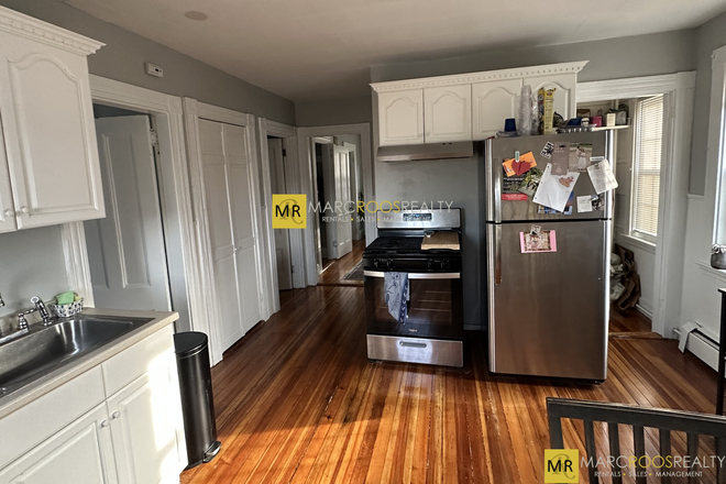 x - Brighton Room For Rent Oak Square Apartments