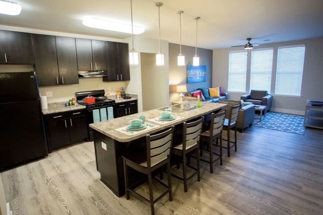 Kitchen - Oasis , The VUE Apartments