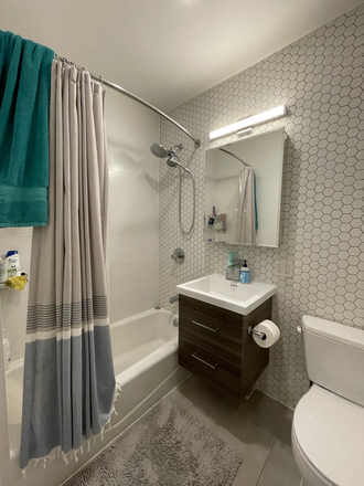 Bathroom - Looking for 1 female roommate to fill a 3bed2bath in UES ASAP! Apartments