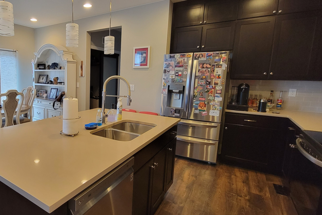 Kitchen - 1 Bedroom/Private Bathroom, Fully Furnished, 5 Miles From Anschutz Campus House