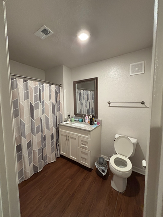 bathroom - Northgate Lakes Lease Takeover (WITH 1MONTH FREE!) | Largest 1x1 in 3x3 Apartments