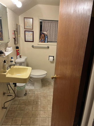 Upstairs bathroom - House close to music building