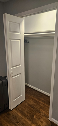 Bedroom (Closet) - $829/mo (Eff.) + $770 CASH BONUS! Pvt Bath, Free Parking, Fully Furnished House