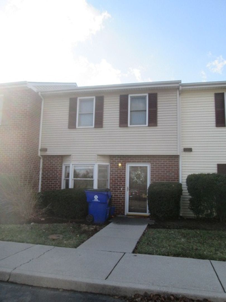  - 2 Bedroom, 2.5 Bath Townhouse
