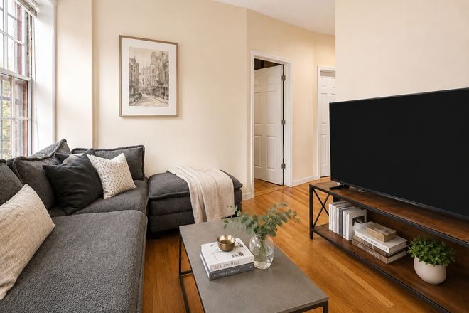1 - Beacon Hill 3 bed 2 bath No fee 9/1 Apartments