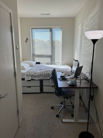 Bedroom - Terrapin Row 4x4 Attached Bath Sublease Spring + Summer. Negotiable Price Apartments