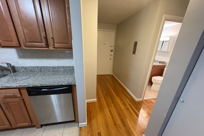 ! - ONE MONTH FREE! Renovated studio w/ dishwasher, no fee! HT/HW incl, laundry, great location Apartments