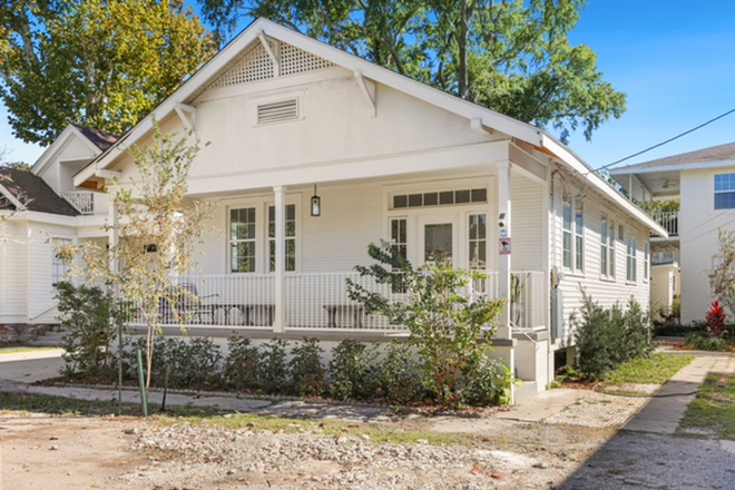 exterior - ***Amazing 3 bedroom home in prime location!! June 1 Lease