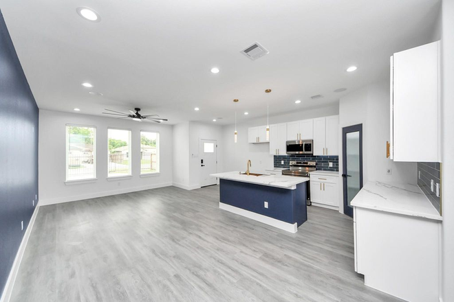 Kitchen - 🏡 BRAND-NEW 2026 Construction - 3 Bed/ 2 Bath Duplex Unit - Close to Campus Duplex
