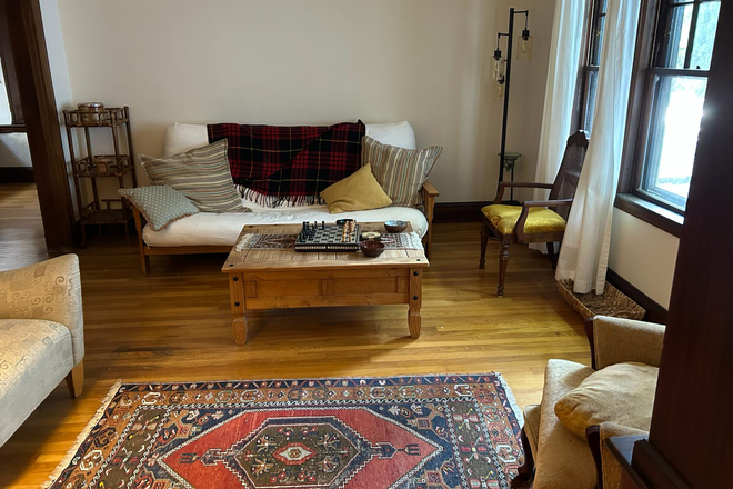 Living Room - Furnished House in Roslindale Village