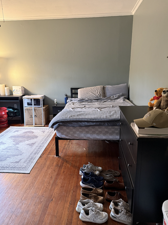 Bedroom - Sublet Available Close to Campus