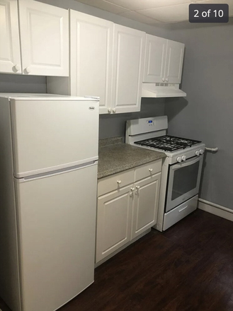 a - Spacious rooms and private patio Apartments