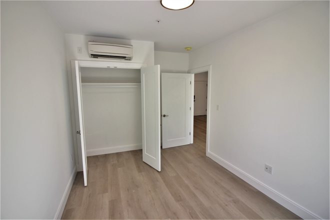 1 Newcomb St - No fee 2 Beds 1 Bath - south end - modern Apartments
