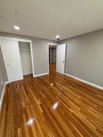 bed - 1bd 1ba in Mission Hill Modern Kitchen NO BROKERS FEE!!!! Apartments