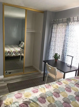 Bedroom - Townhouse Near UCSD – All Girls