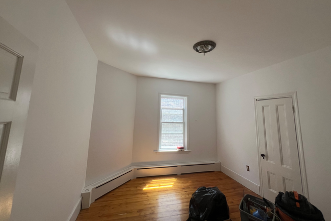 Bedroom #2 - Large, spacious room w hardwood floors & large closet in great apartment with professional roommate
