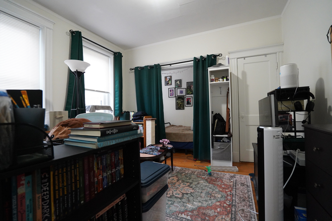 1 - AUG 2025-Sweet Studio W Alcove, H/HW inc. Cat ok, Fitness Rm!