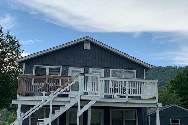 deck - 266 South Windsor Street Apt. 4