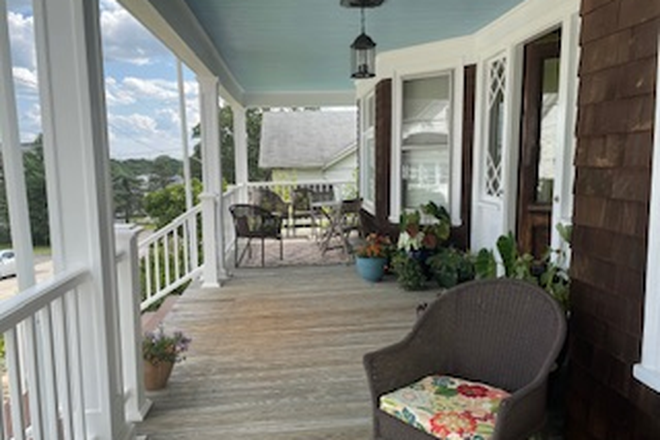 Front Proch - $634 - 1br room available - Share a beautiful Townhouse - East Providence