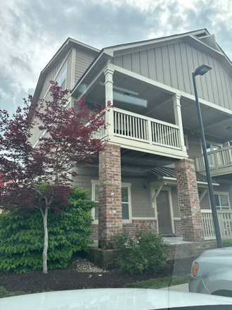 Exterior of cottage - Brexx at Blacksburg, 2 bedrooms available in 4 bedroom cottage