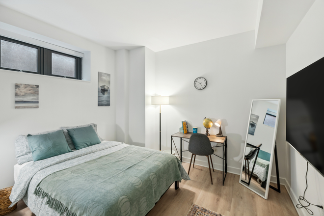 bedroom - Clifton- Furnished Private Rooms Apartments