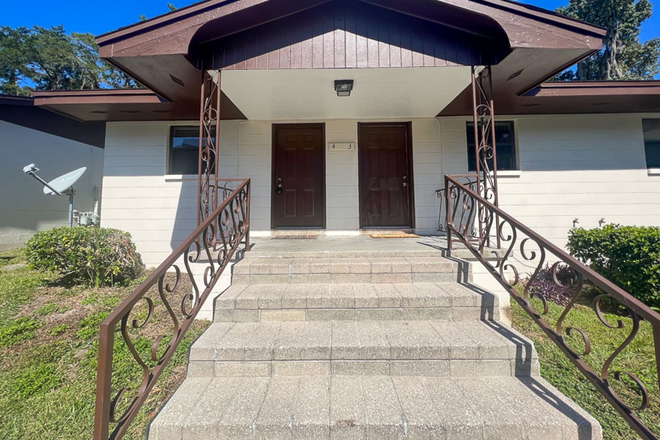 Photo - 1265 - Madison Manor Apartments