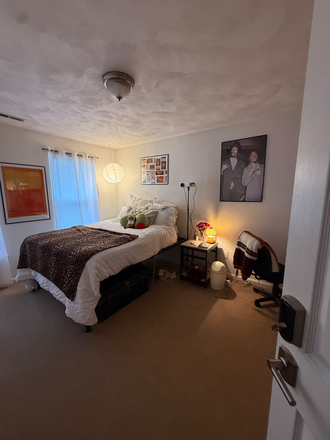 Bedroom - Maple Ridge Townhomes