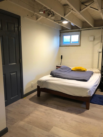 bed - Sublet:Furnished studio apt-Linden Ln-Princeton