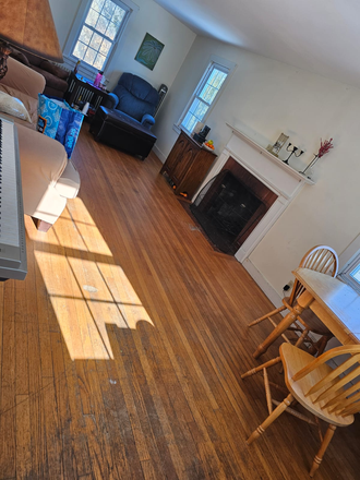 Living room - Summer lease available at a four bedroom house near Price Chopper , Downtown Storrs