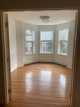 room 2 - Lovely 2 month sublet in the heart of Fenway Apartments