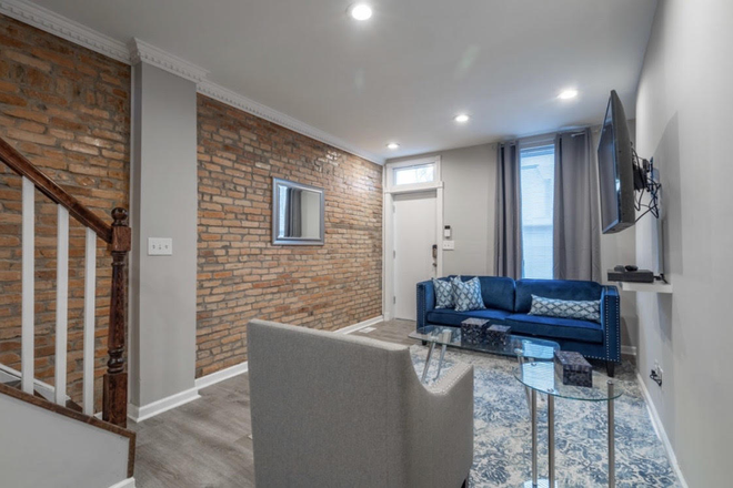 Living room - Fully Furnished Row Home Near Johns Hopkins