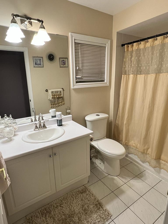 Shared Bathroom - (FOR FEMALE) Private room for rent in a shared house at Weston Downs Avenue
