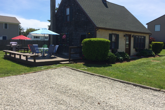 Nice big side deck, driveway parking for 3 cars - EASTWARD LOOK, Narragansett-NOW TAKING APPLICATIONS FOR 2026-2027 ACADEMIC YR. House