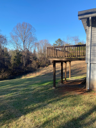 Backyard - Charming 2 Bedroom Cottage