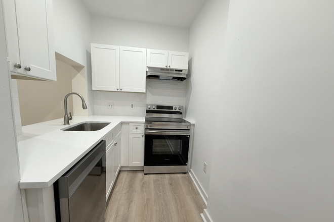 . - Renovated 3 Bedroom and 1 Bathroom Apartment