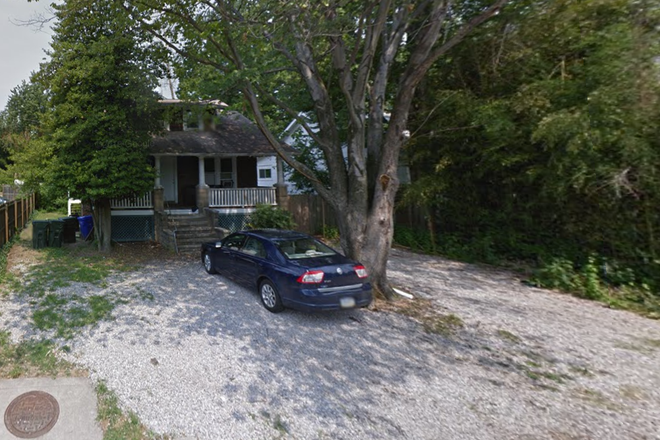 Street View - Large House in prime location