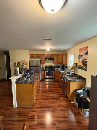Kitchen - Room for rent over the summer close to Tufts Campus and Davis Square Duplex