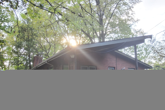 House - 4 Bedroom House/10 Minute Walk to Campus
