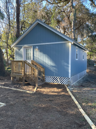 Private entrance. Stand alone entire unit new construction. - Linden Circle -  Parkwood Estates