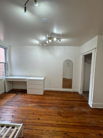 Furnished room. Desk. Drawers. - $975 Female Med .Room All utilities & WiFi Charles Village House